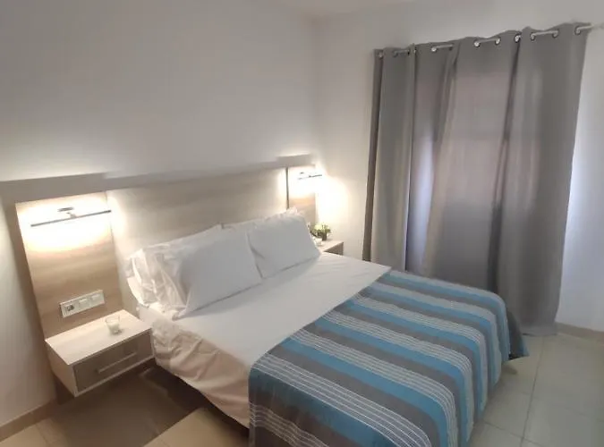 Flor De Pascua * アカンティラド・デ・ロス・ヒガンテス