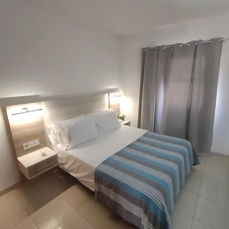 Flor De Pascua * Acantilado de los Gigantes